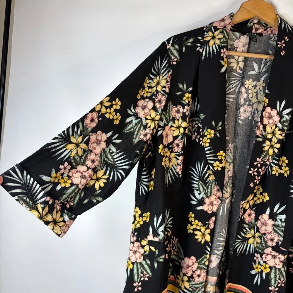 Roz & Ali Cardigan Women 2X Black Floral Tropical Open Front Pockets Rayon